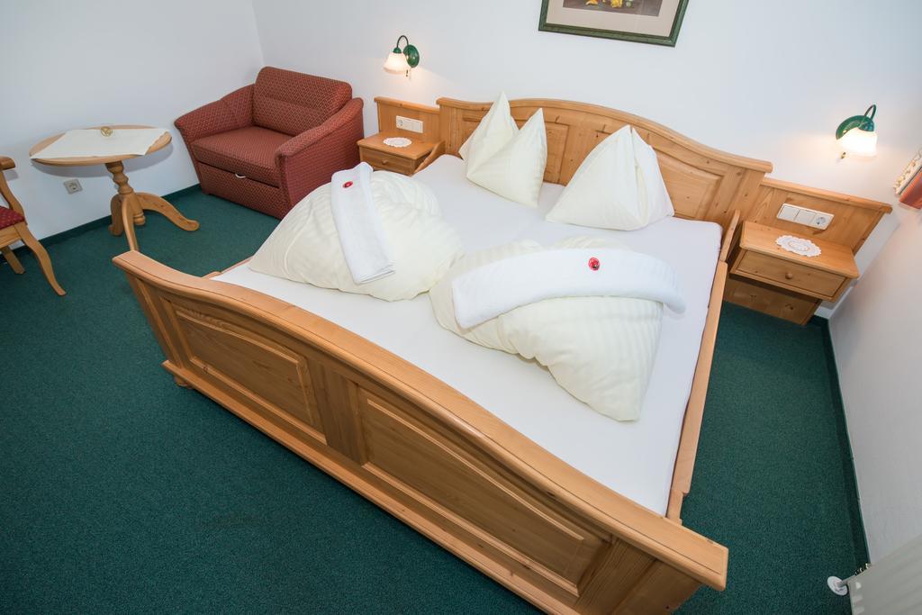 Aparthotel Ederhof Шланитцен Номер фото