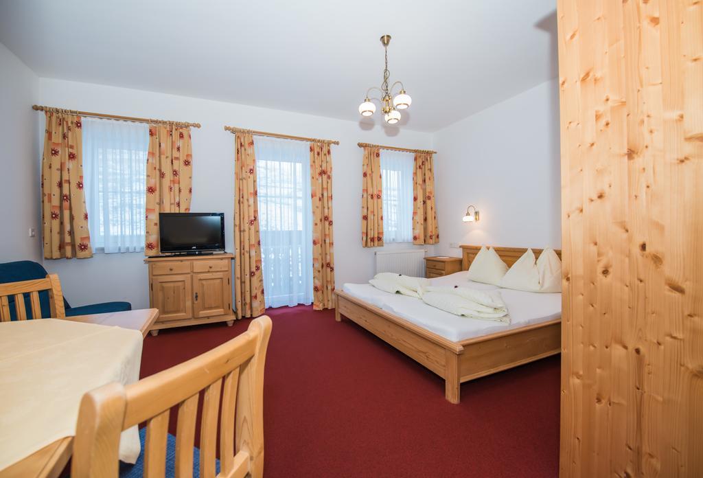 Aparthotel Ederhof Шланитцен Номер фото