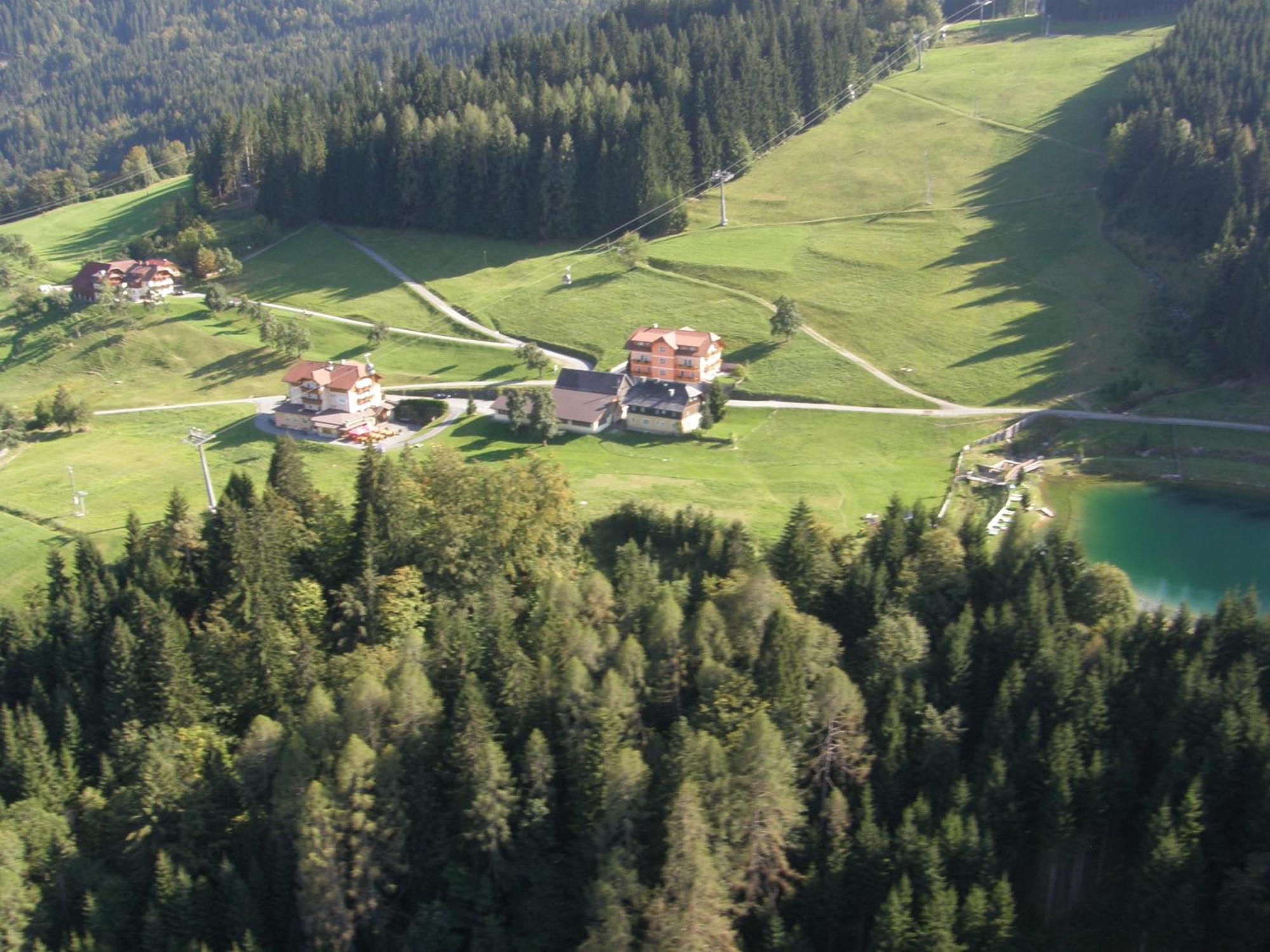 Aparthotel Ederhof Шланитцен Экстерьер фото