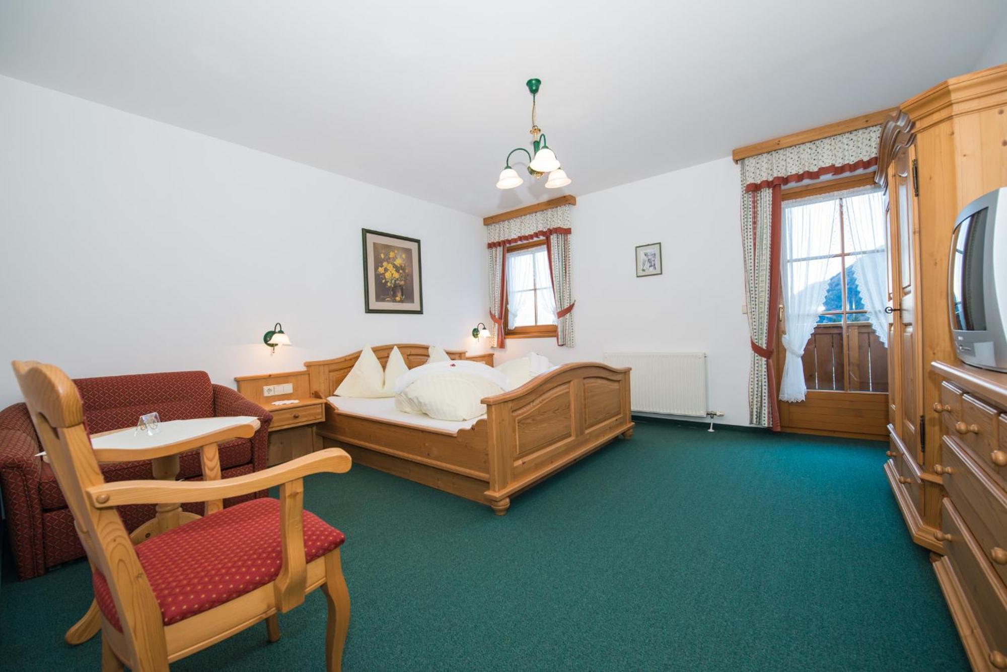 Aparthotel Ederhof Шланитцен Номер фото