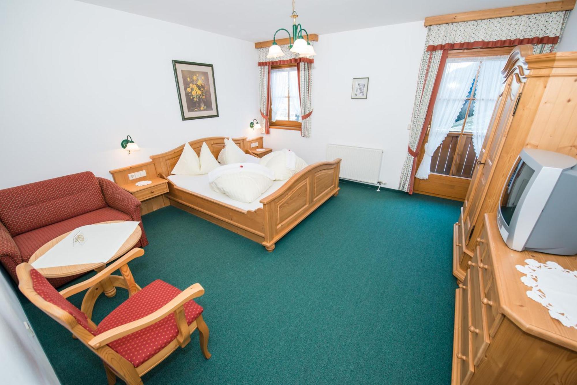 Aparthotel Ederhof Шланитцен Номер фото